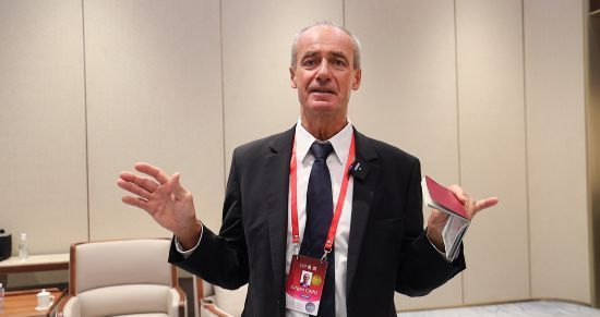 股市配资 大江东丨走近科学大咖④尤尔根·卡罗：他的科学，从不冰冷，“开心，我有了中国永久签证！”